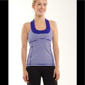 Lululemon Scoop Neck Tank
Pigment Blue White Bold Stripe / Pigment Blue Size 4